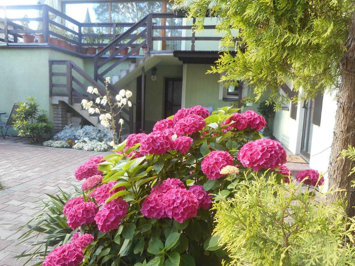 Villa Karo 웨바 외부 사진